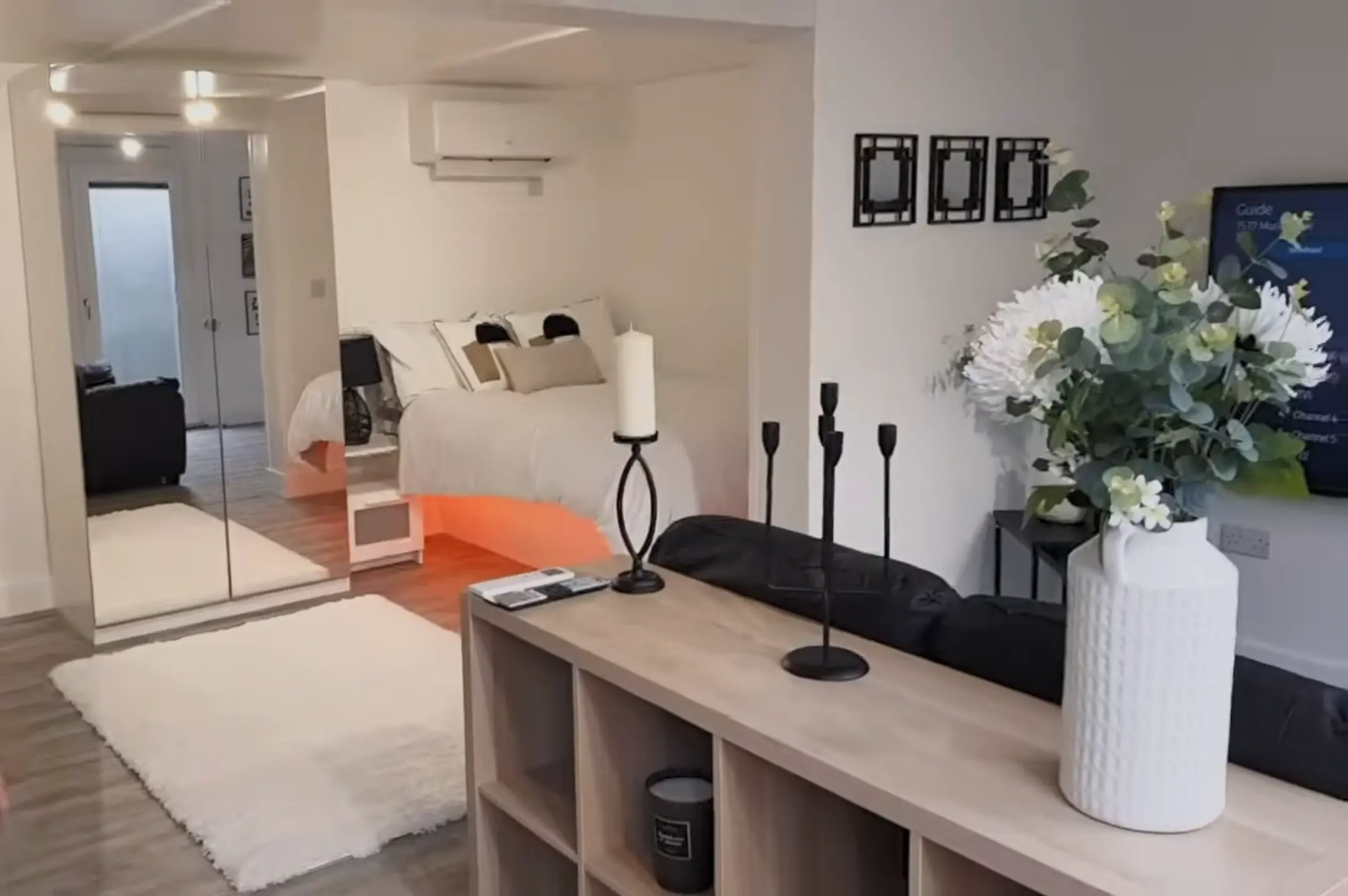 Debbie and Andy's annexe — London to the Wirral