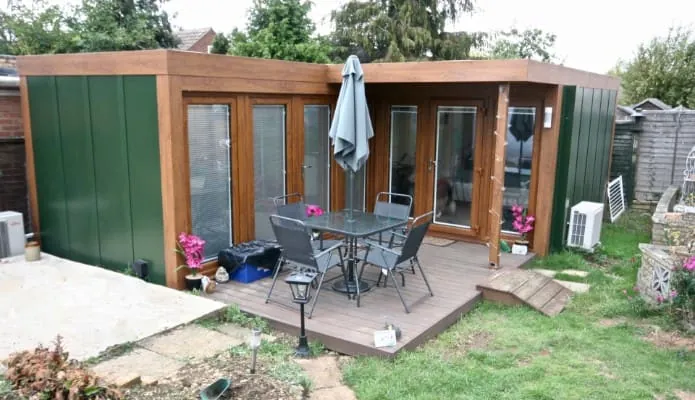 L-Shape Annexes — Booths Garden Studios